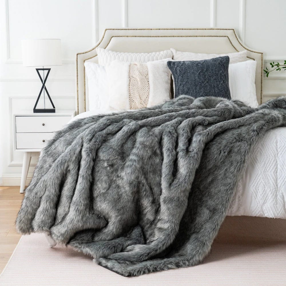 Plaid Luxueux en Fausse Fourrure Grise et Blanche main image 1